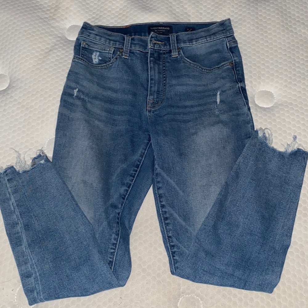 High rise Lucky Brand Jeans 
6/28